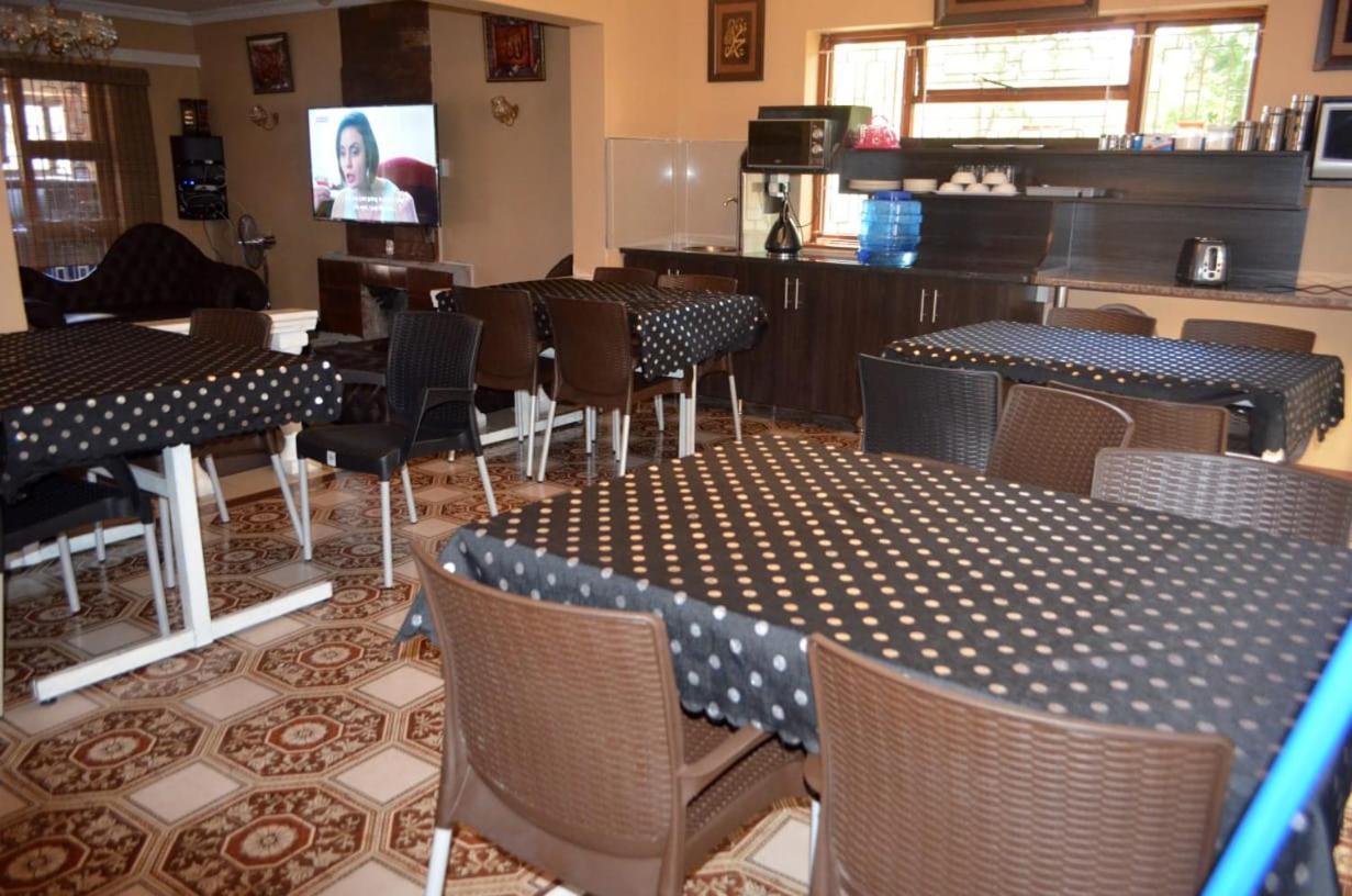 St@y-1-bnb Bed & Breakfast Cape Town