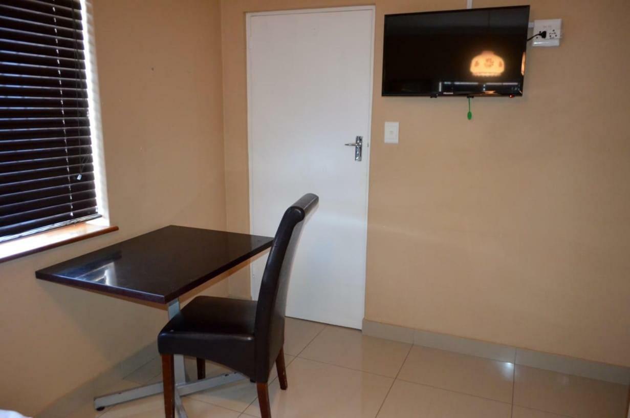 St@y-1-bnb Bed & Breakfast