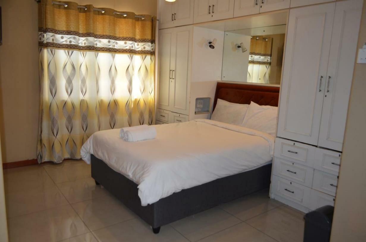Bed & Breakfast St@y-1-bnb Cape Town