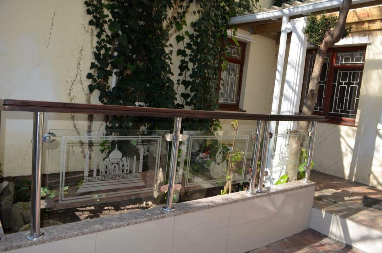 St@y-1-bnb Bed & Breakfast 3*